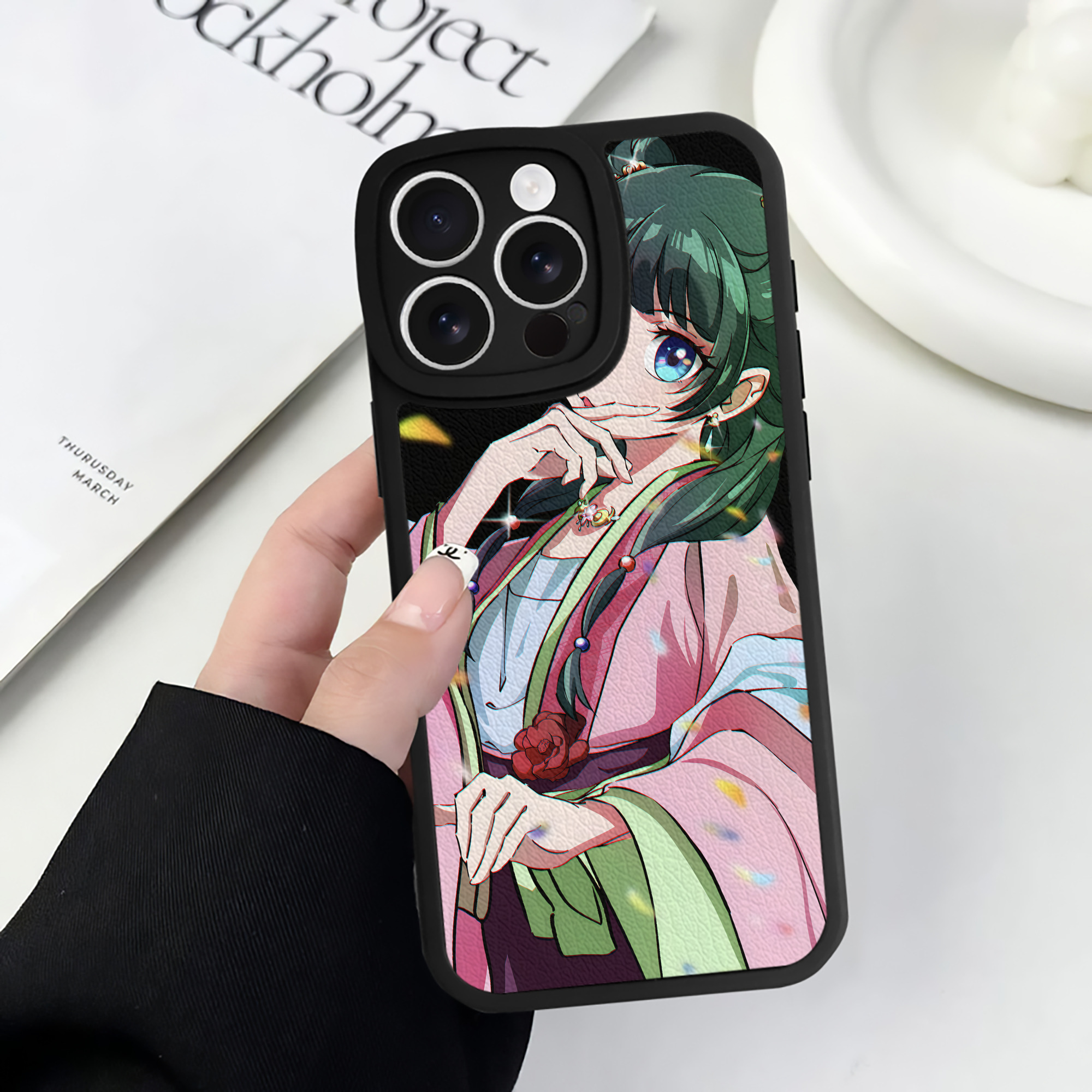 （画像用） 薬屋のひとりごと The Apothecary Diaries 【iPhone 16シリーズ対応】シリコンスマホケース（レザー調） 材質：シリコン